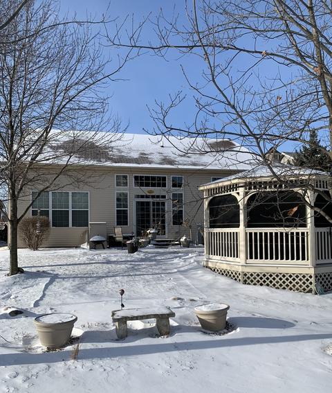835 Beech Dr, Elgin, IL 60120 photo 3