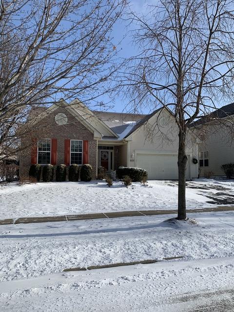 835 Beech Dr, Elgin, IL 60120 photo 2