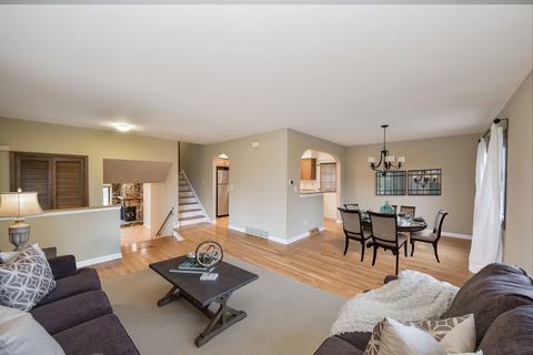 1210 S Prospect St, Wheaton, IL 60189 photo 3
