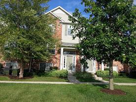 2545 Emily Ln, Elgin, IL 60124 photo 1