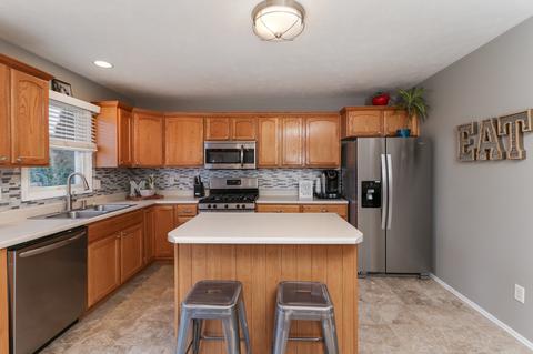 1212 Onyx Ln, Normal, IL 61761 photo 9