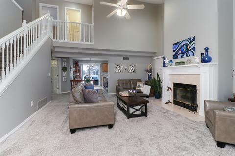1212 Onyx Ln, Normal, IL 61761 photo 3