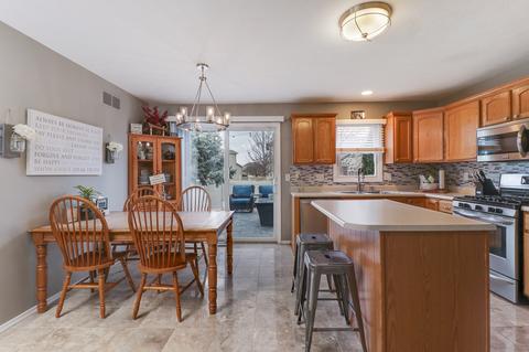 1212 Onyx Ln, Normal, IL 61761 photo 8