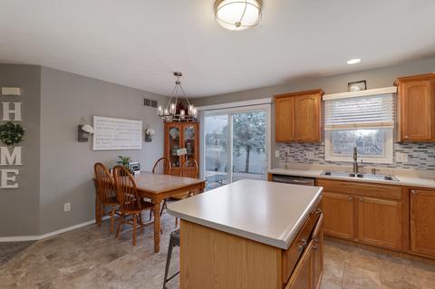 1212 Onyx Ln, Normal, IL 61761 photo 10