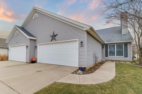 1212 Onyx Ln, Normal, IL 61761 photo 2