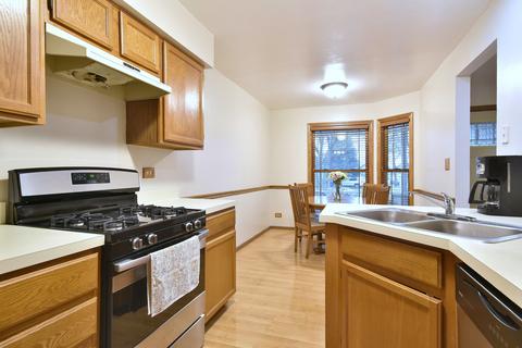 536 Orchards Pass, Bartlett, IL 60103 photo 12