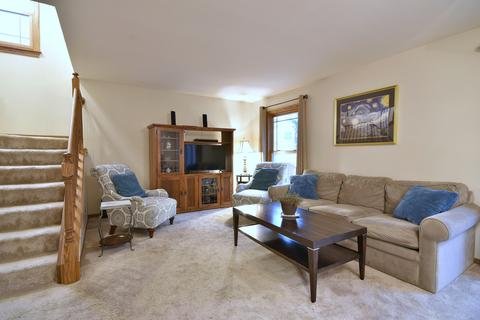 536 Orchards Pass, Bartlett, IL 60103 photo 2