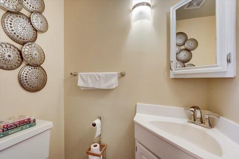 1827 Williamsburg Dr, Hoffman Estates, IL 60169 photo 16