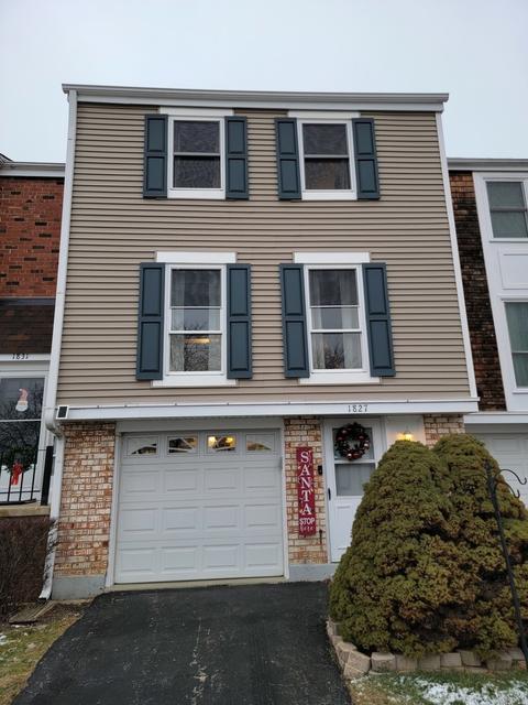 1827 Williamsburg Dr, Hoffman Estates, IL 60169 photo 1