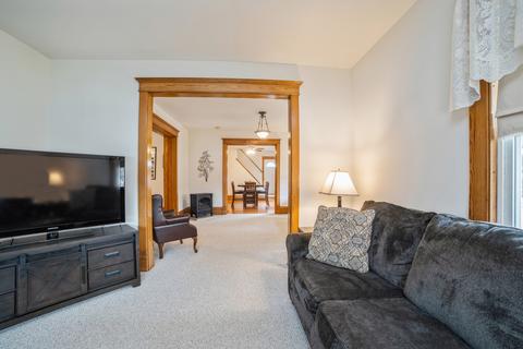 302 E 2nd St, East Dundee, IL 60118 photo 6