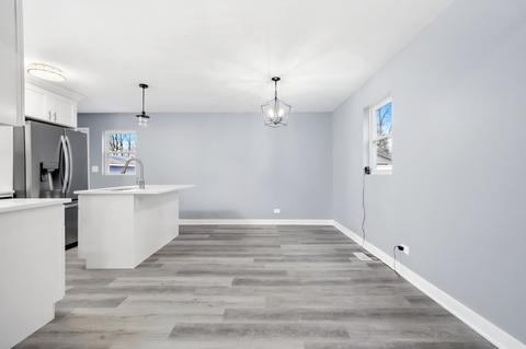 15334 Maple Ln, Markham, IL 60428 photo 9