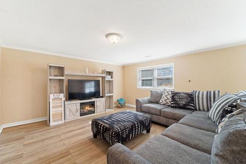 1451 Webster Ln, Des Plaines, IL 60018 photo 21