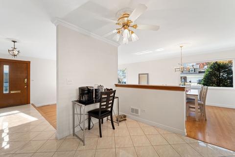 1451 Webster Ln, Des Plaines, IL 60018 photo 12