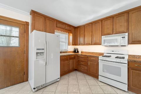 1451 Webster Ln, Des Plaines, IL 60018 photo 11