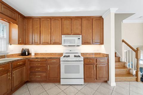 1451 Webster Ln, Des Plaines, IL 60018 photo 10