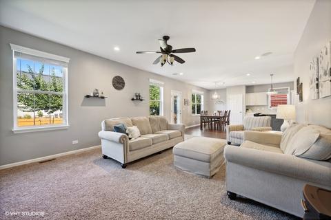 3022 Chalkstone Ave, Elgin, IL 60124 photo 8