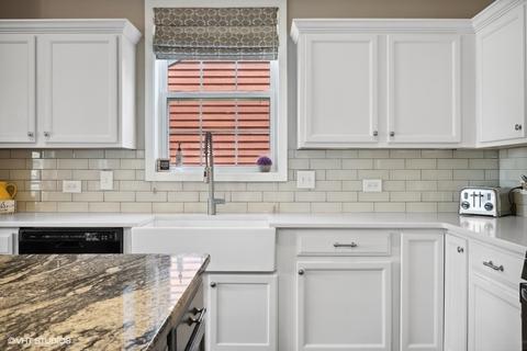 3022 Chalkstone Ave, Elgin, IL 60124 photo 7