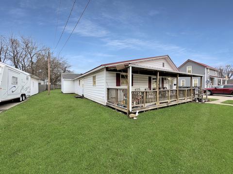 433 E Campbell Ave, Rantoul, IL 61866 photo 3