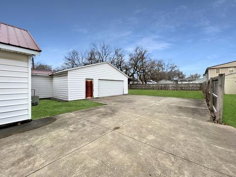 433 E Campbell Ave, Rantoul, IL 61866 photo 19