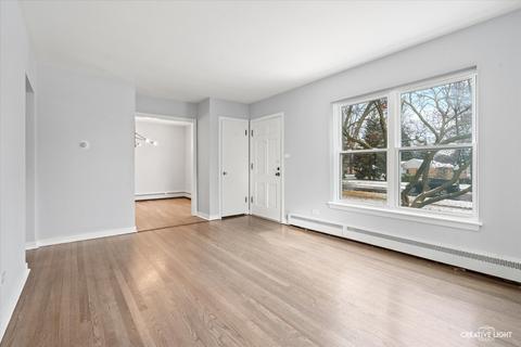 838 Pick St, Wheaton, IL 60187 photo 3