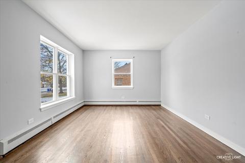 838 Pick St, Wheaton, IL 60187 photo 2