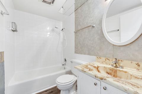 218 E Bailey Rd #E, Naperville, IL 60565 photo 13