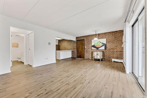 218 E Bailey Rd #E, Naperville, IL 60565 photo 3