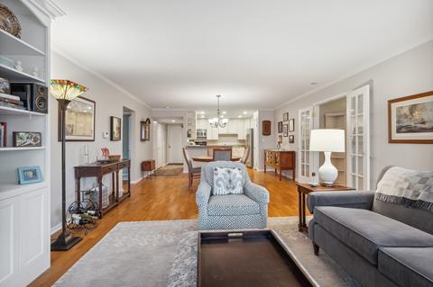 2425 Central St #5C, Evanston, IL 60201 photo 5