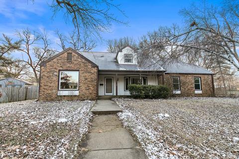 6 Miller Ct, Dekalb, IL 60115 photo 2