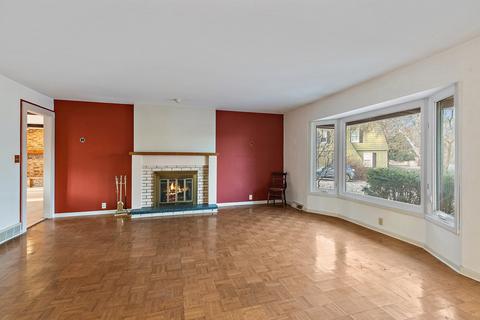 6 Miller Ct, Dekalb, IL 60115 photo 3