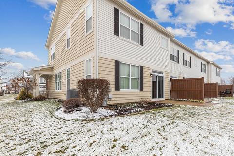 427 Azalea St, Elgin, IL 60124 photo 4