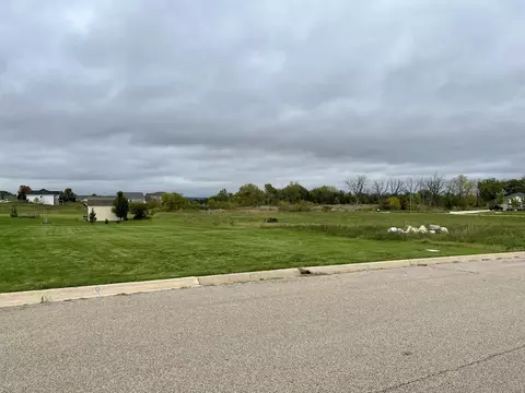 910 Courtney Ln, Marengo, IL 60152