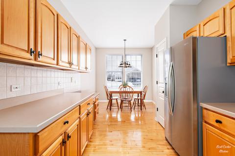4145 Whitehall Ln, Algonquin, IL 60102 photo 6