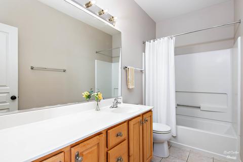 4145 Whitehall Ln, Algonquin, IL 60102 photo 21