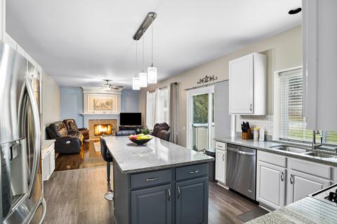 1675 Preston St, Algonquin, IL 60102 photo 9