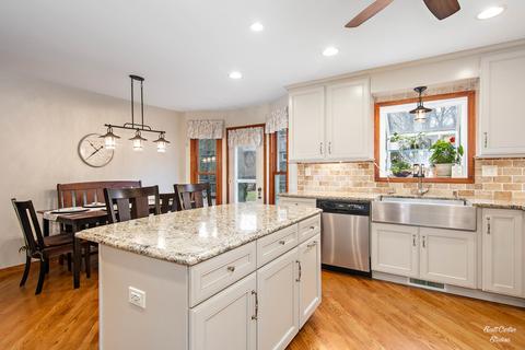 342 Bryan Dr, Cary, IL 60013 photo 5