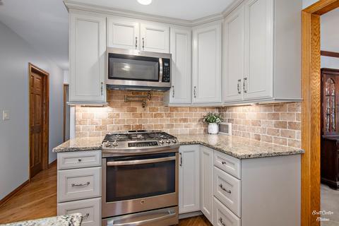 342 Bryan Dr, Cary, IL 60013 photo 7