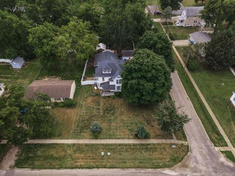 201 E Walnut St, Hudson, IL 61748 photo 69