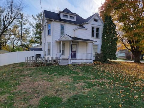 201 E Walnut St, Hudson, IL 61748 photo 71
