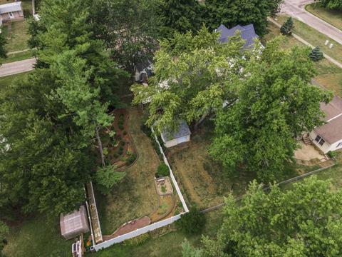 201 E Walnut St, Hudson, IL 61748 photo 5