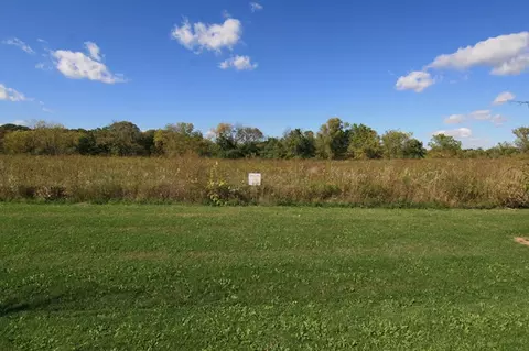 14812 W Concord Ct, Wadsworth, IL 60083