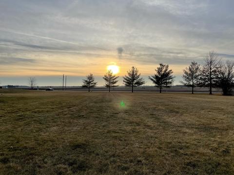 28 Falcon Pass, Camargo, IL 61919