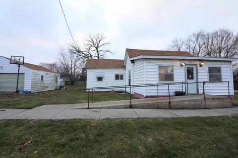 801 Bloomington St, Dewitt, IL 61735 photo 1