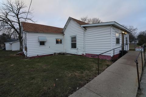 801 Bloomington St, Dewitt, IL 61735 photo 13