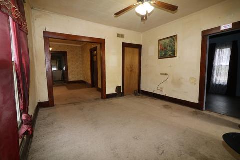 801 Bloomington St, Dewitt, IL 61735 photo 2