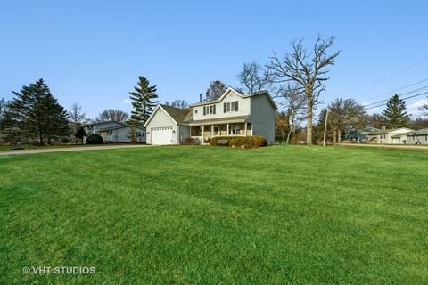 208 W Pleasant View Dr, Mchenry, IL 60050 photo 2