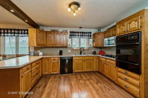 208 W Pleasant View Dr, Mchenry, IL 60050 photo 9
