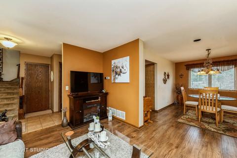 208 W Pleasant View Dr, Mchenry, IL 60050 photo 5