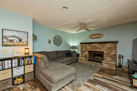 208 W Pleasant View Dr, Mchenry, IL 60050 photo 13