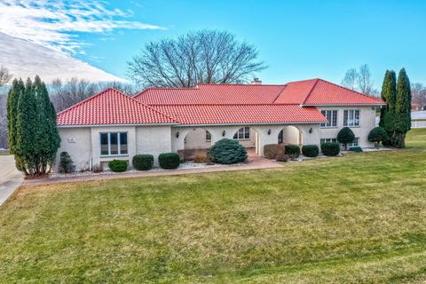 11 Spring Creek Dr, Spring Valley, IL 61362 photo 4